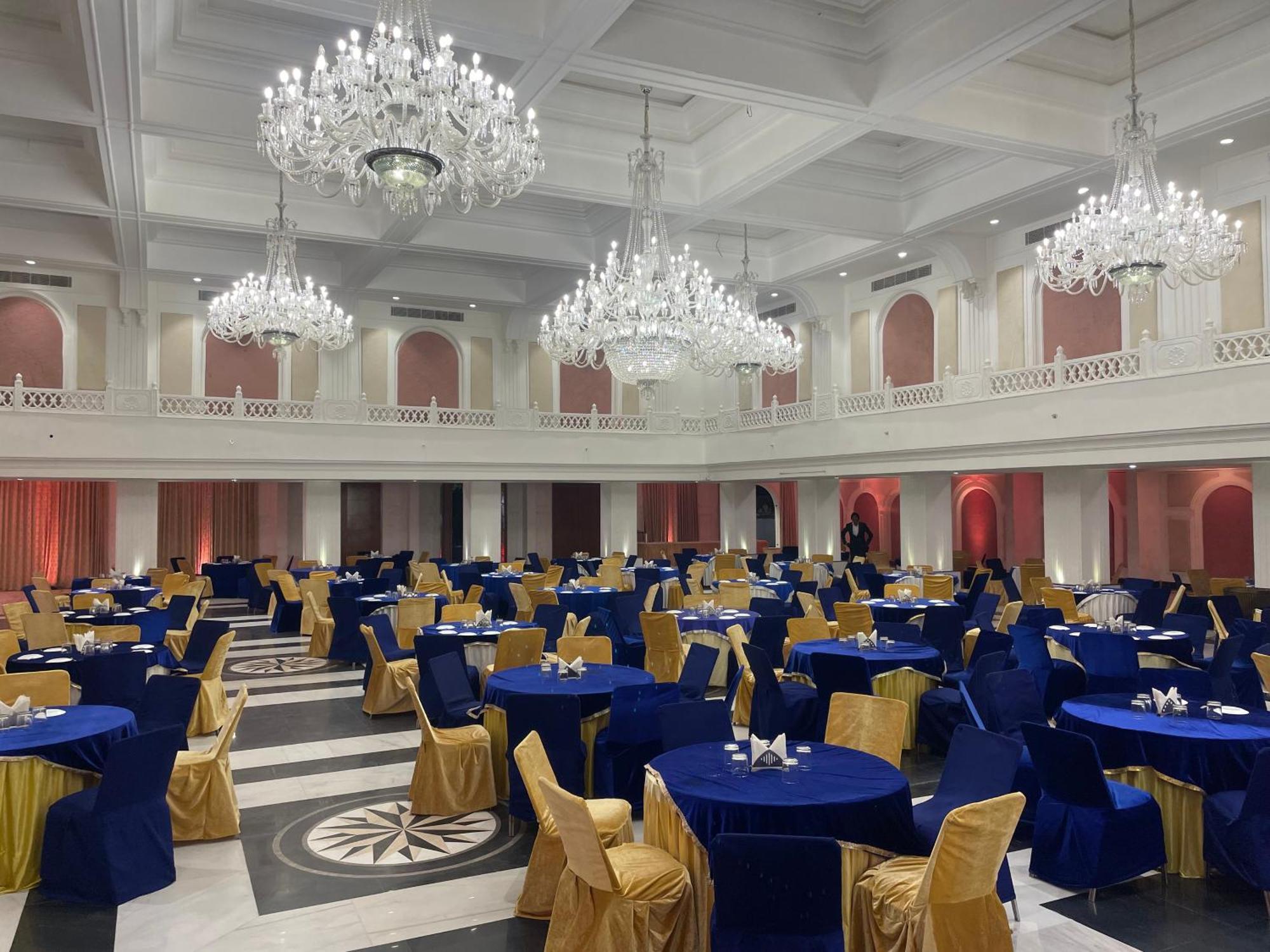 Mewar Palace Resort And Spa 우다이푸르 외부 사진