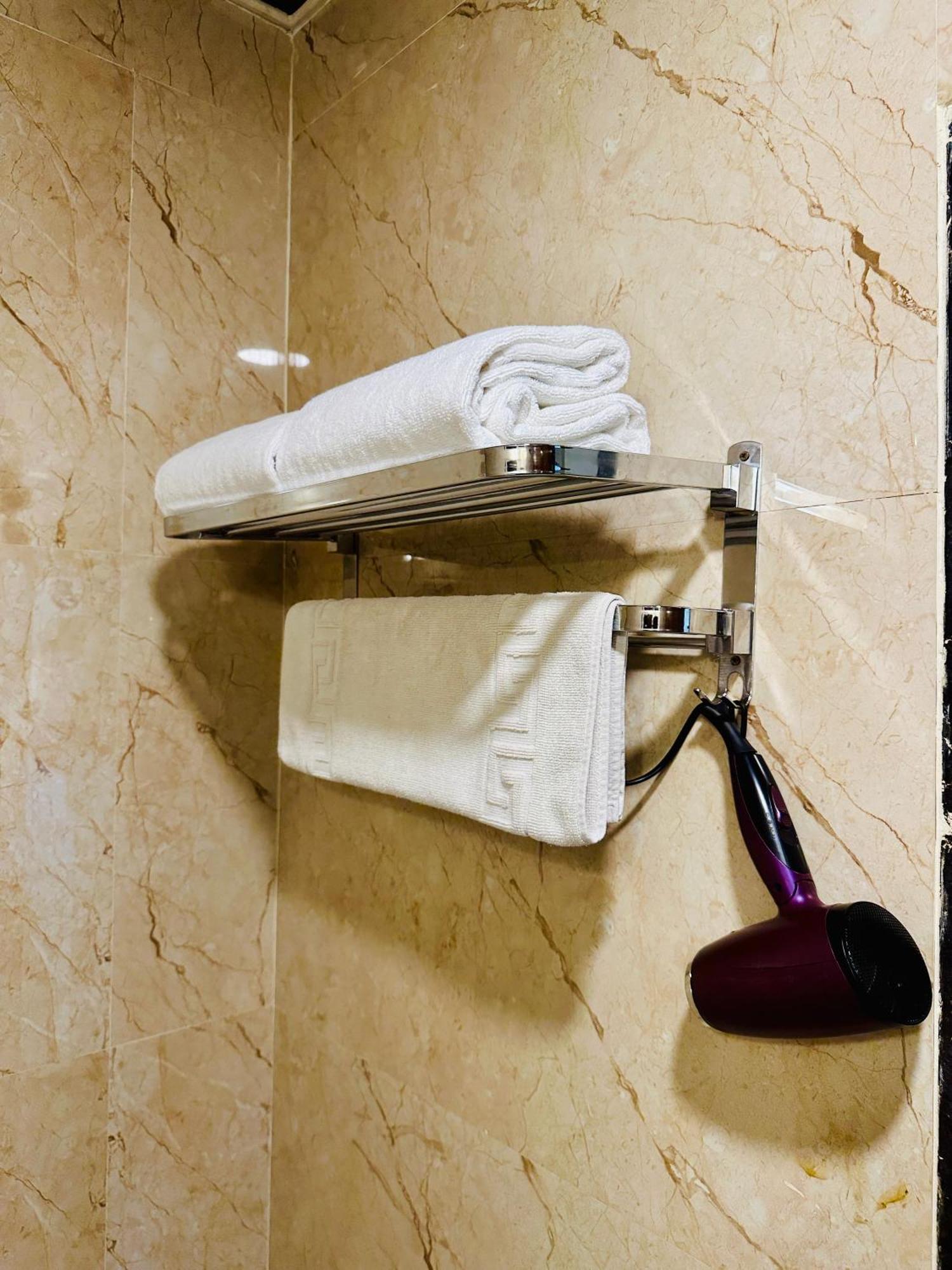 Mewar Palace Resort And Spa 우다이푸르 외부 사진