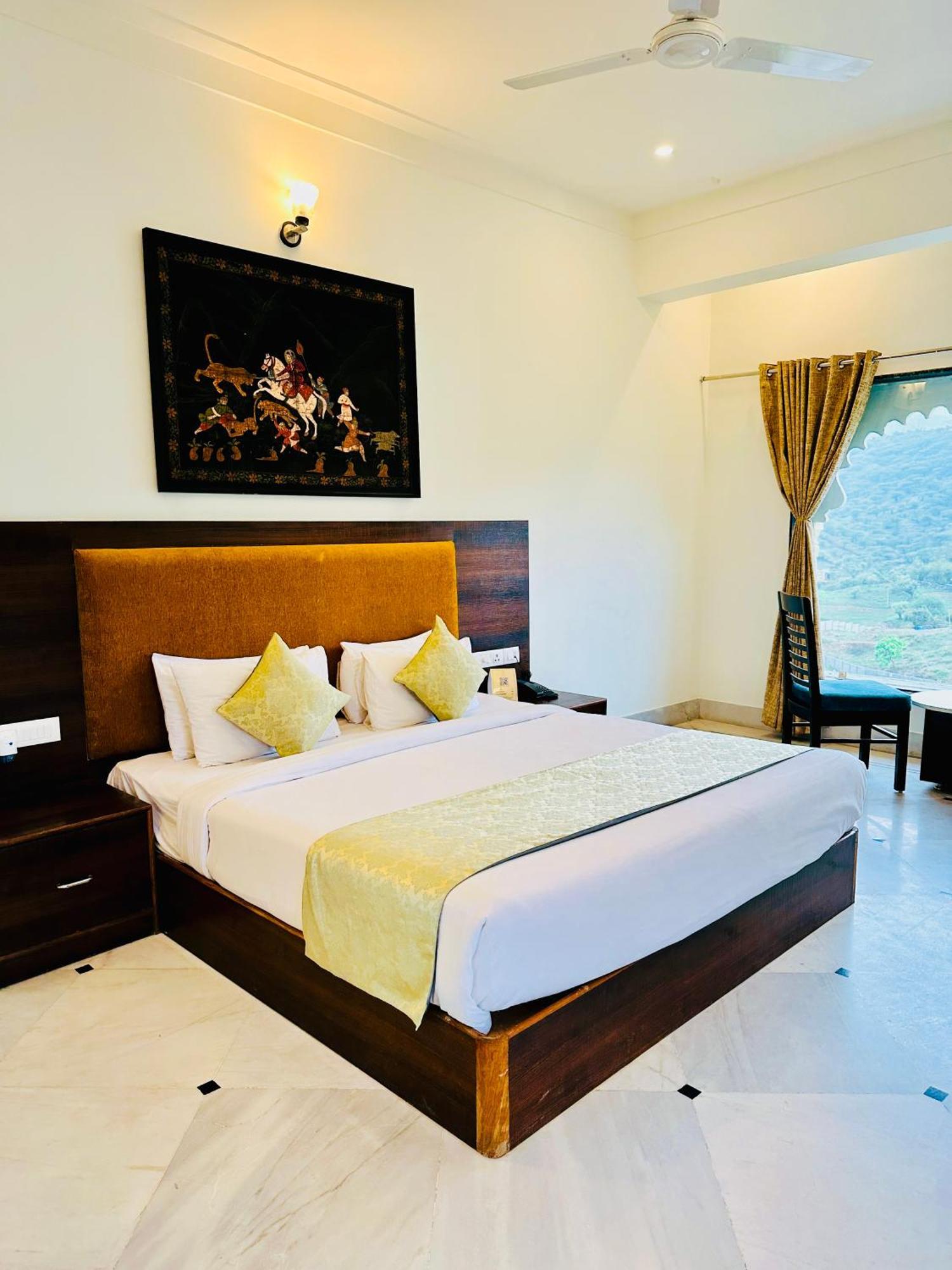 Mewar Palace Resort And Spa 우다이푸르 외부 사진
